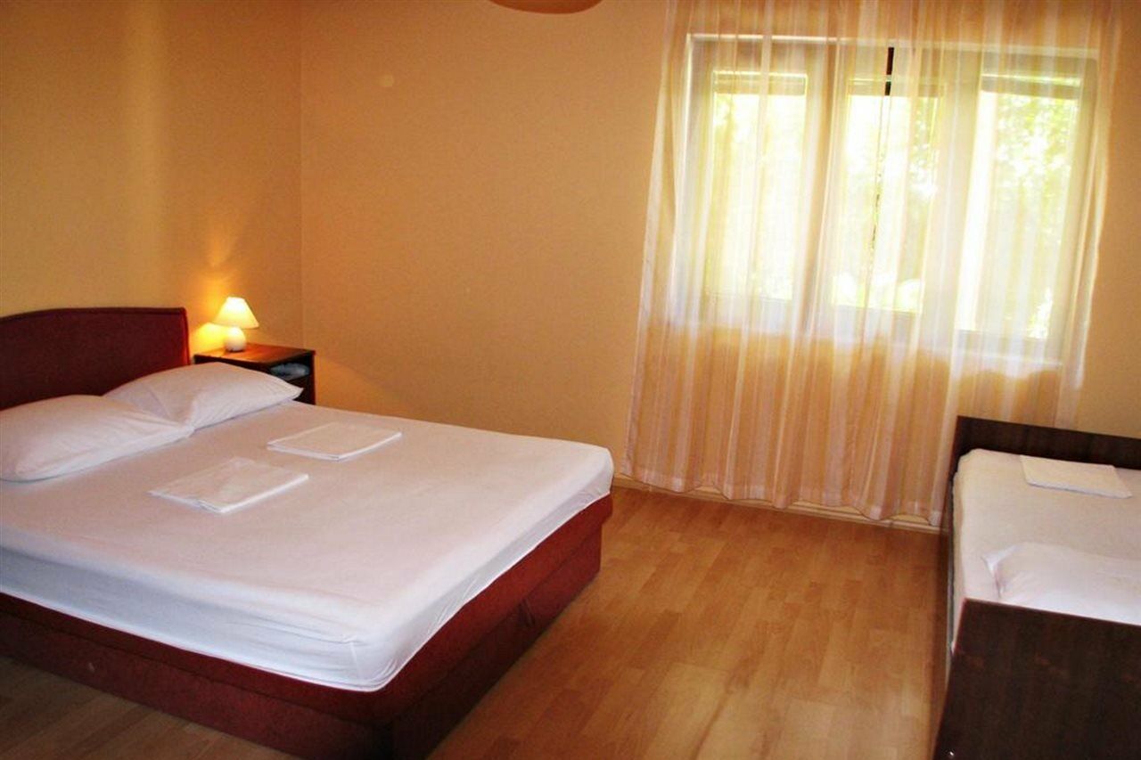 Apartments Miljak 오미스 외부 사진