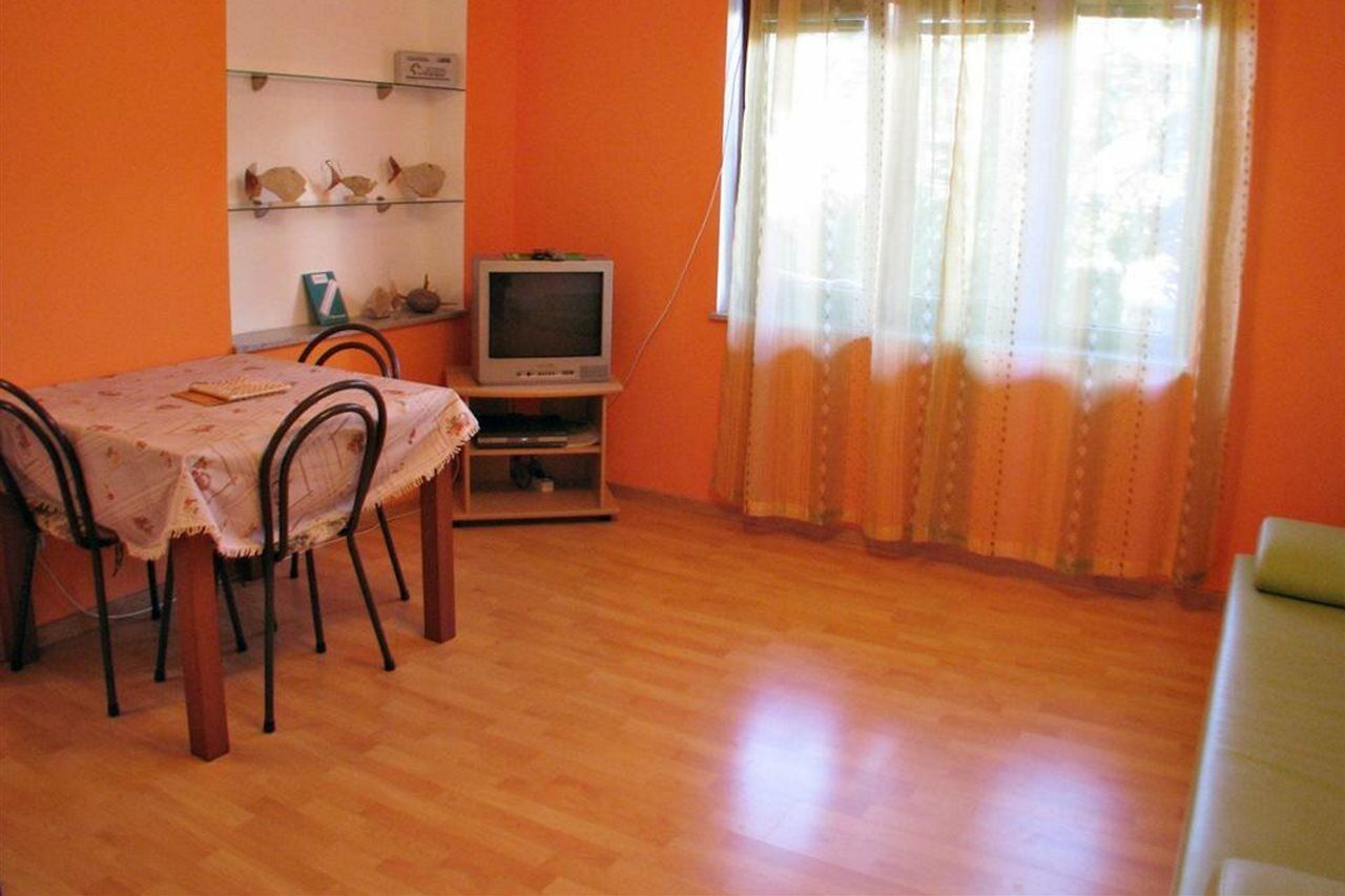 Apartments Miljak 오미스 외부 사진